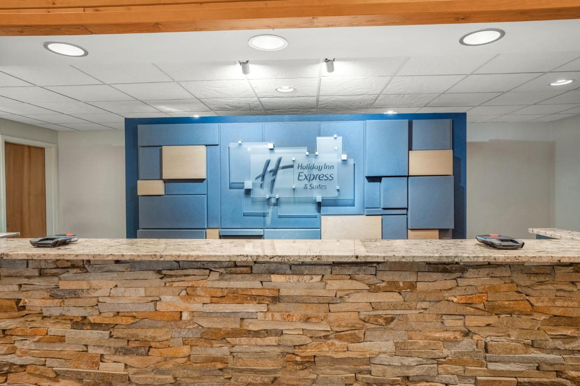 Holiday Inn Express & Suites Hayward By Ihg Luaran gambar