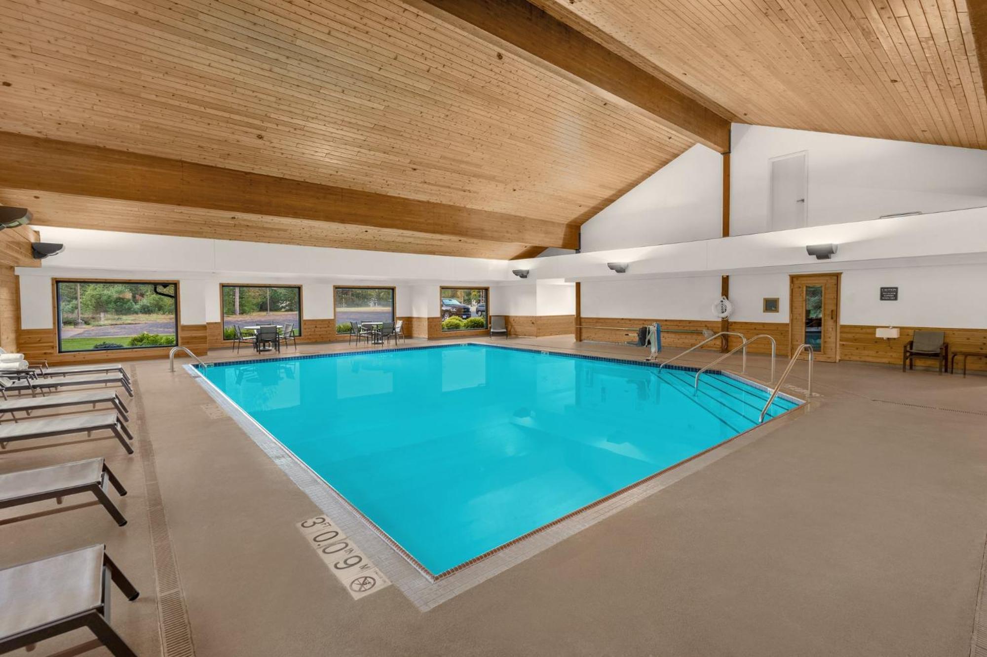 Holiday Inn Express & Suites Hayward By Ihg Luaran gambar